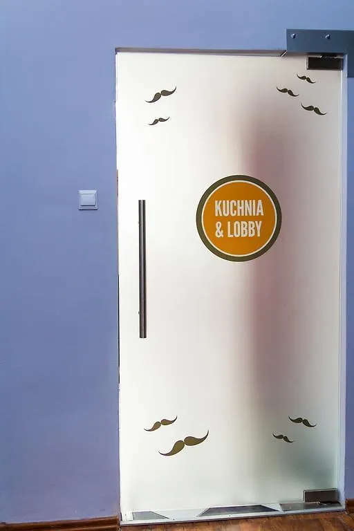 Retro Hostel Познань